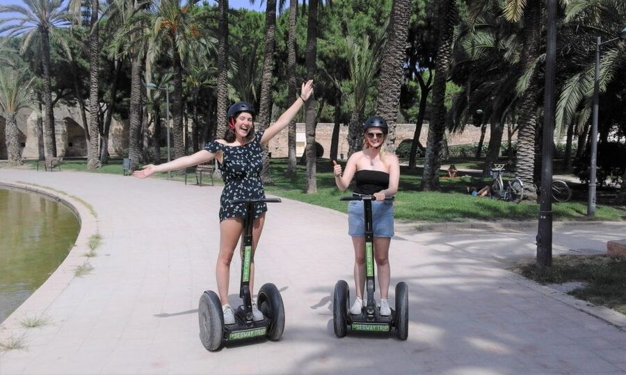 Valencia: Garden & Palace Music Segway Tour - The Park Loop: 4,000 Trees, 30,000 Bushes, and Panoramic Views