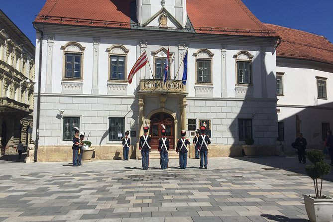 VarazdinTown & Trakoscan Castle, Small Guided Group from Zagreb - Practical Tips That Make the Day Smoother