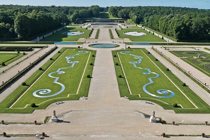 Vaux-le-Vicomte Castle Day Trip with Chateaubus Shuttle - Price and value: is $36.01 a smart deal?