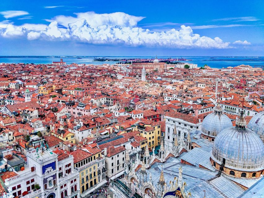 Venice: 4-Hour City Tour with Doge's Palace & Basilica Visit - Castello walking: Libreria Acqua Alta to the Santi Giovanni e Paolo area