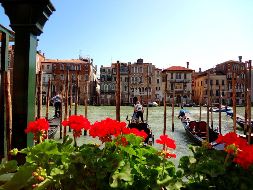 Venice: Basilica and Doge's Palace Tour with Gondola Ride - St. Mark’s Basilica: what the guide helps you notice