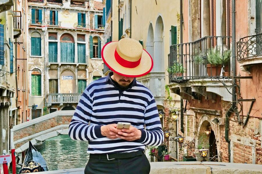 Venice: Basilica and Doge's Palace Tour with Gondola Ride - The 1–3 PM break: what you can do with two free hours
