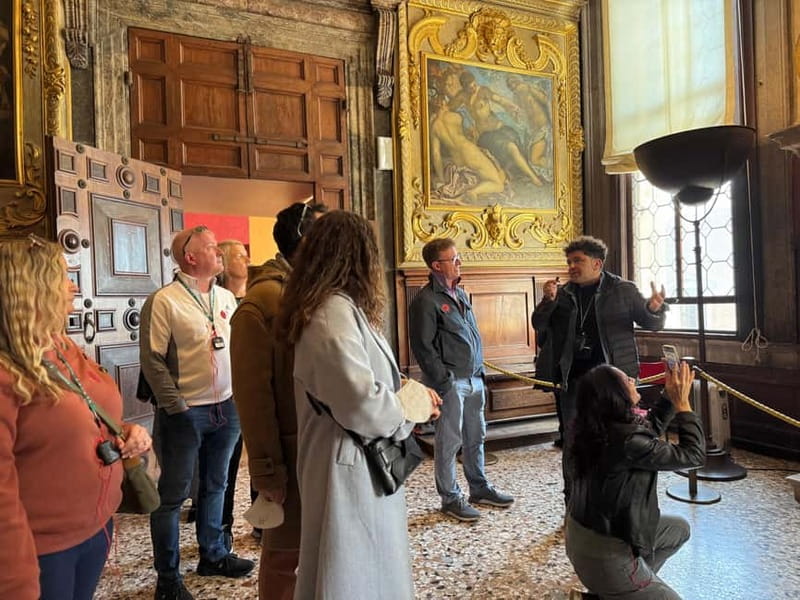 Venice: Doge Palace Guided Tour & Secret Itineraries Option - Royal Palace and museum add-ons: what’s included vs what is not