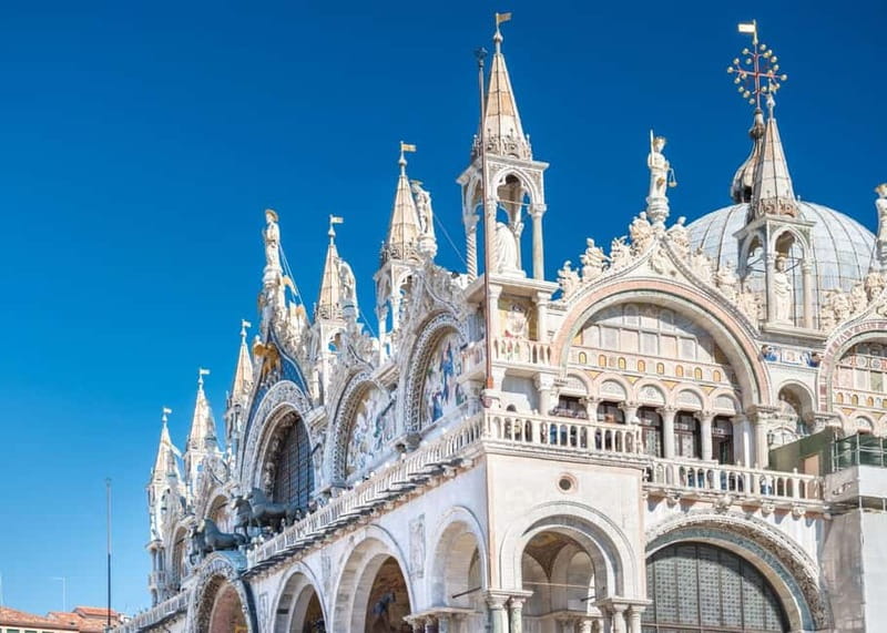 Venice: Doge Palace, San Marco Basilica & Rialto Bridge - The San Marco walking segment: guided time plus real street-level Venice