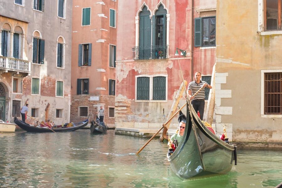 Venice: Doge’s Palace and Basilica Roman Empire Guided Tour - VR at the Venice History Gallery: Get Oriented Before You Hit St. Mark’s