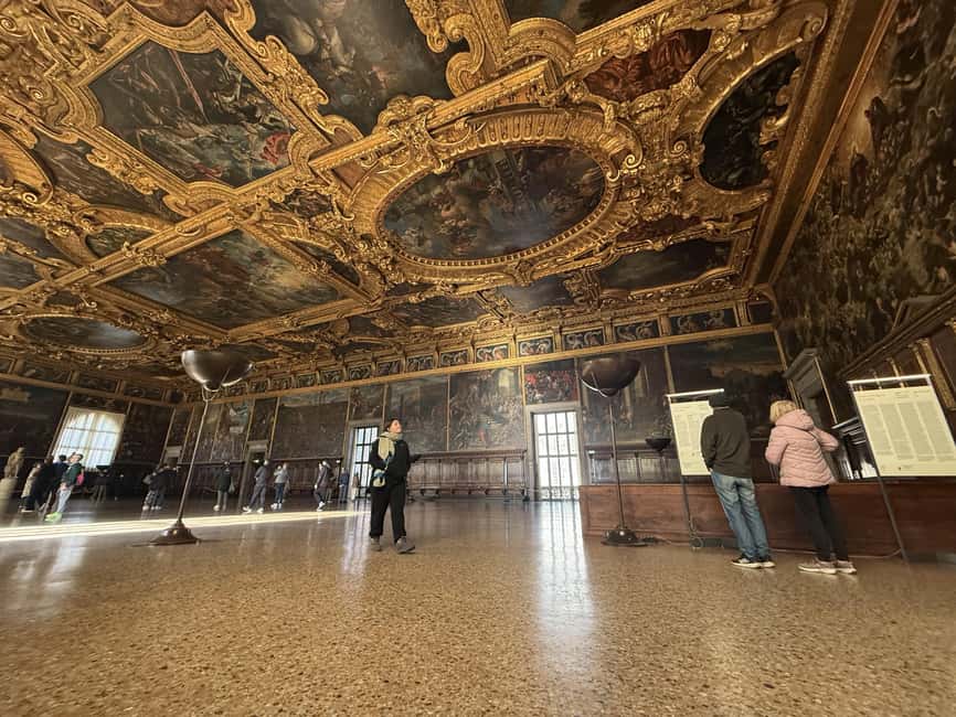 Venice: Doge's Palace and St. Mark's Basilica Guided Tour - Doge’s Palace: Casanova’s prison, Tintoretto ceilings, and Venetian power