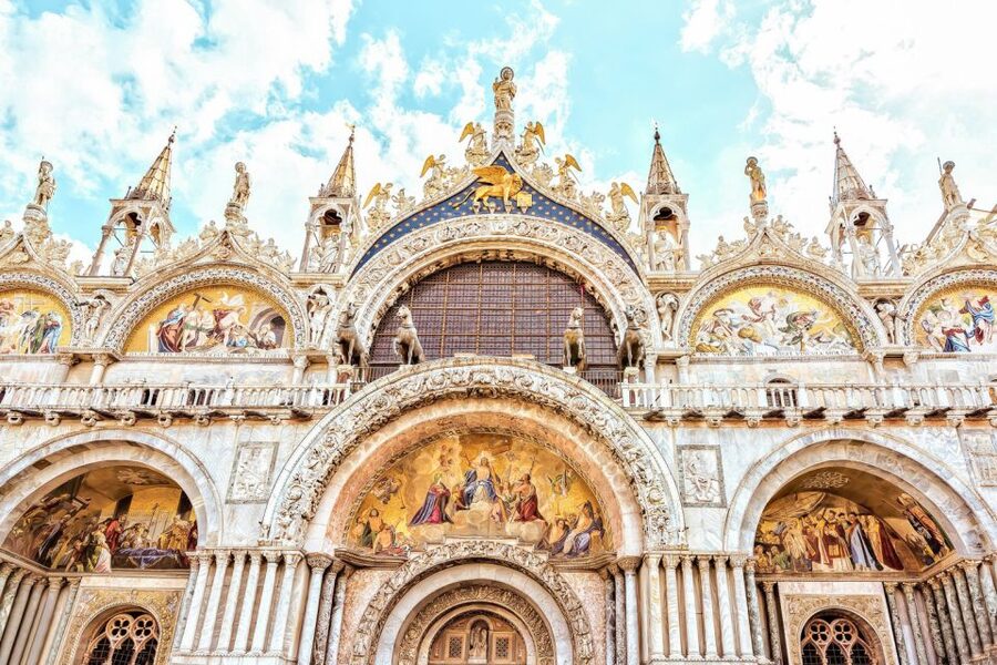 Venice: Doge's Palace and St. Mark's Basilica Tour - What Makes the Guides Work: Stories You Can Use