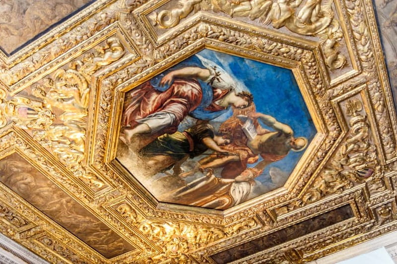 Venice: Doge's Palace and St Mark's Basilica Walking Tour - Doge’s Palace: skipping the line and walking the Republic’s power halls