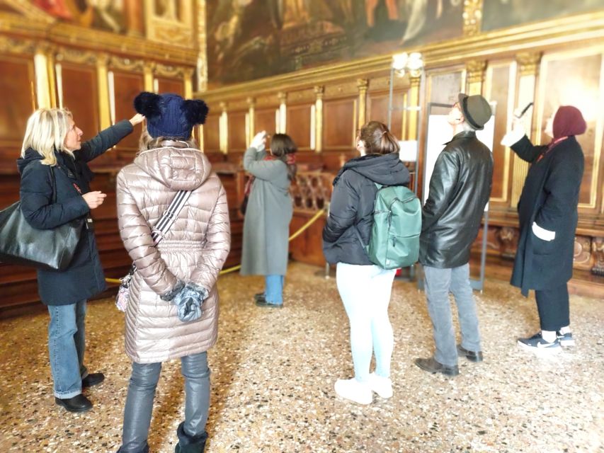 Venice: Doge's Palace Guided Tour with Optional Gondola Ride - Who should book this tour (and who should skip)