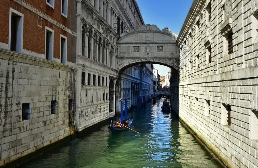 Venice: Doge's Palace Guided Tour with Optional Gondola Ride - Value check: is $81 for 2 to 2.5 hours a smart buy?