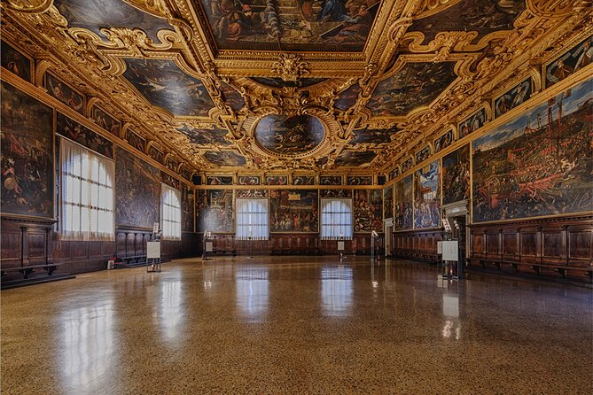 Venice: Doge's Palace Guided Tour With Tickets & Optional Gondola - Optional Grand Canal Gondola: 30 Minutes, Shared, Worth It