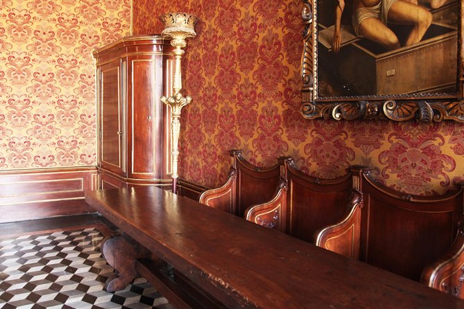 Venice: Doge’s Palace Prisons & Secret Itineraries Guided Tour - Price and value: is $91.04 worth it here?