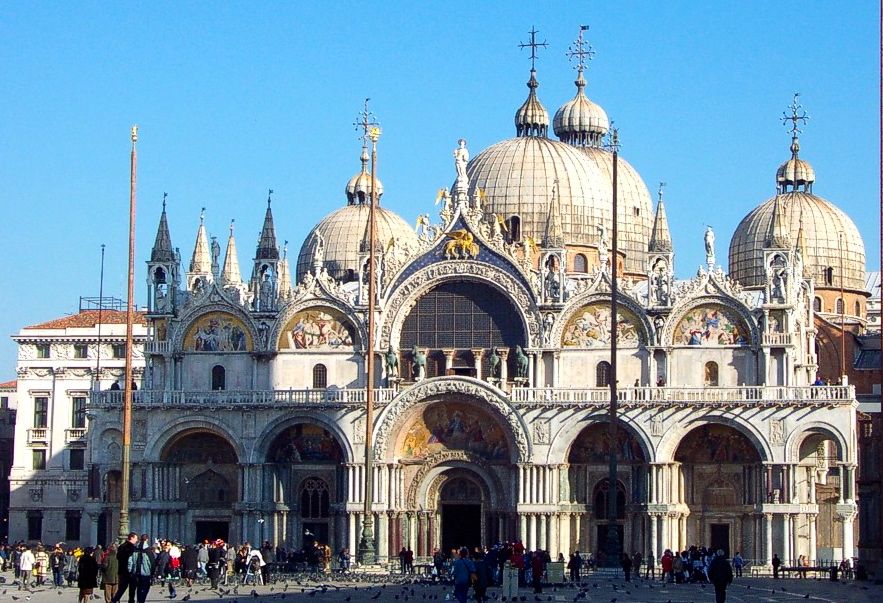 Venice: Doge's Palace & Saint Mark's Small Group Tour - First stop: St. Mark’s Square and meeting your guide