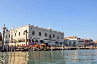 Venice: Doge's Palace Skip-the-Line Guided Tour - From the Venetian Republic to the Golden Staircase: What You’ll Actually See