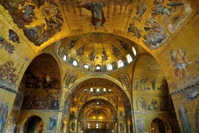 Venice Doge's Palace & St. Mark's Semi-Private Tour, Max 6 People - Piazza San Marco meeting point: get your bearings fast
