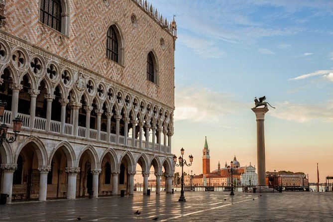 Venice Doge's Palace & St. Mark's Semi-Private Tour, Max 6 People - Bridge of Sighs: the photo moment with real context