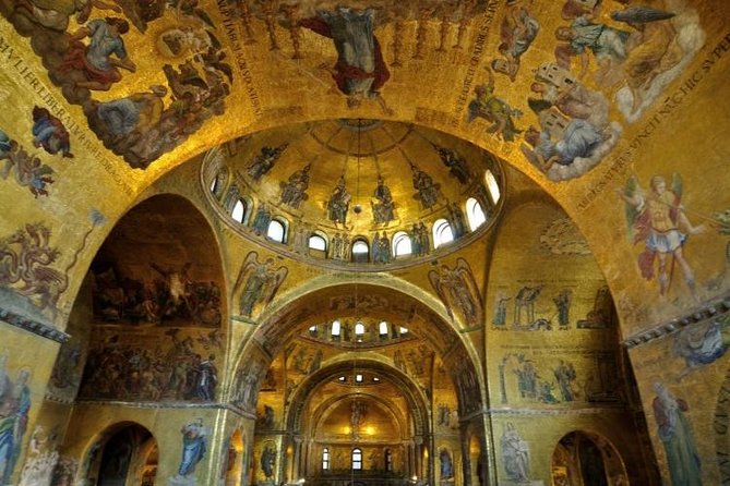 Venice Doge's Palace & St. Mark's Semi-Private Tour, Max 6 People - Piazza San Marco meeting point: get your bearings fast