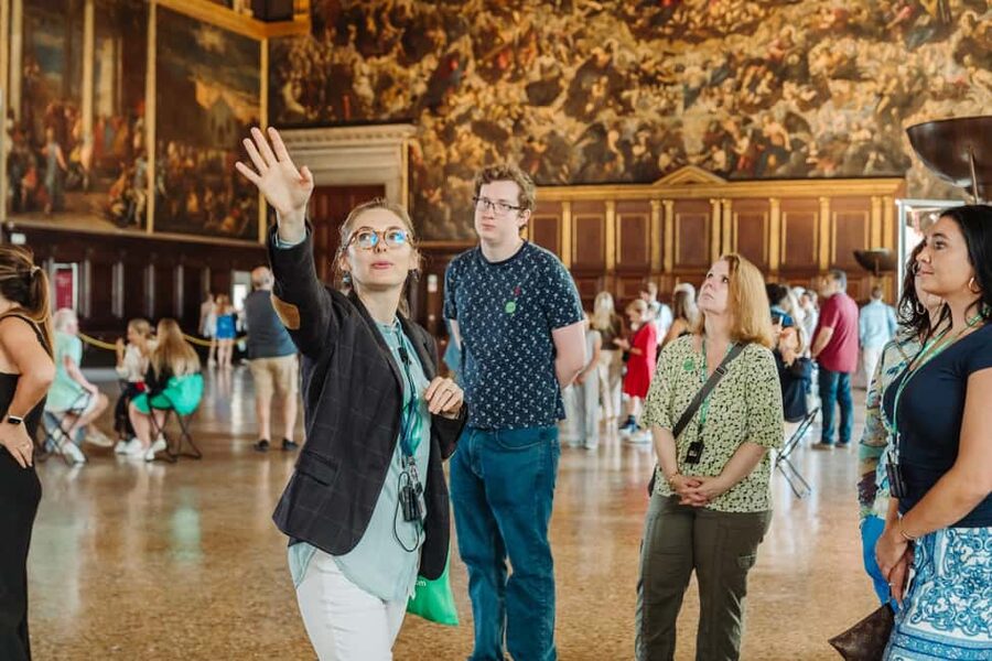 Venice: Doge's Palace & St Mark's Tour with Upgrade Option - 8AM Doge’s Palace Early Entry: Empty Chambers and Big Power