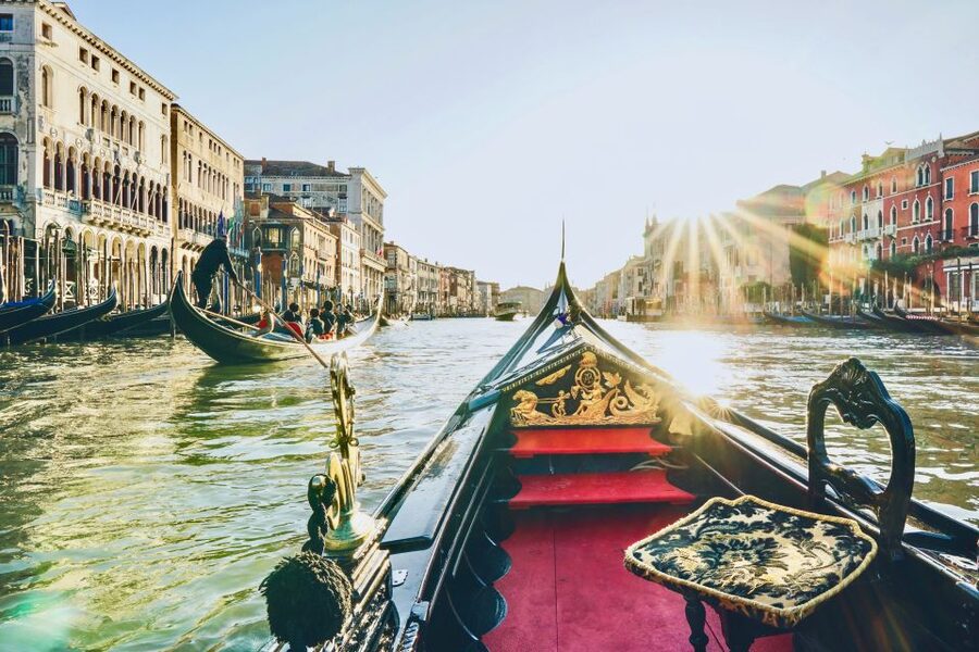 Venice: Gondola Ride and Skip the Line Doge's Palace Tour - Who this tour suits best (and who should skip it)