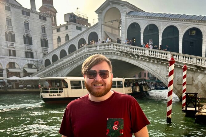 Venice in A Day: St Mark's Basilica, Doge's Palace & Gondola Ride - The parts that can make or break your day: pace, stairs, and audio