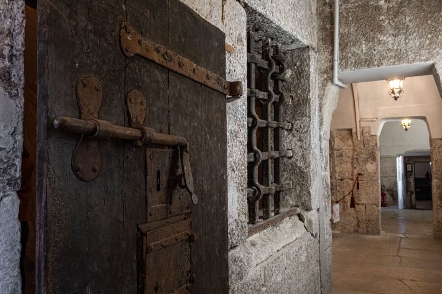Venice: Lords of the Night Prison’s Palace Cells & Tortures - Casanova’s Arrest and Jailbreak: The Story Thread You’ll Remember