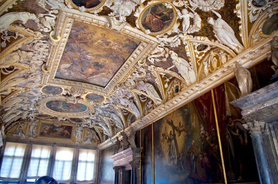 Venice: Skip-the-Line Doge’s Palace & Basilica Walking Tour - Practical tips that will save you hassle