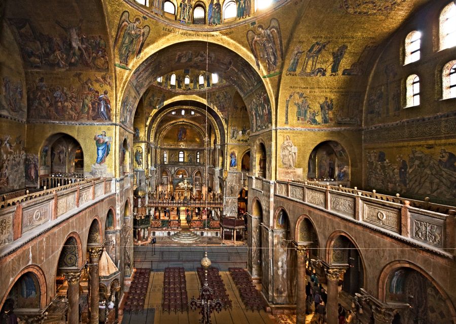 Venice: St. Mark's Basilica, Doge's Palace & Gondola Ride - The walking pace and the built-in break that keeps you sane