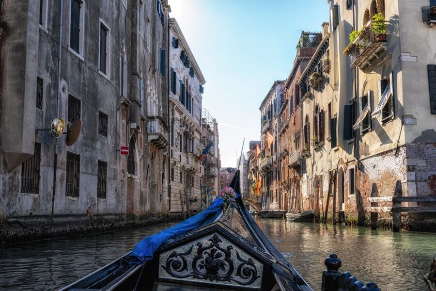 Venice: St. Mark's Basilica, Doge's Palace & Gondola Ride - Express vs full day: choose based on how many tickets you want to squeeze in