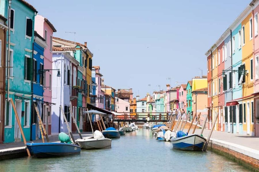Venice: St Mark's, Doge's Palace, Murano & Burano Day Tour - Practical Prep: What to Bring and What to Wear in Venice