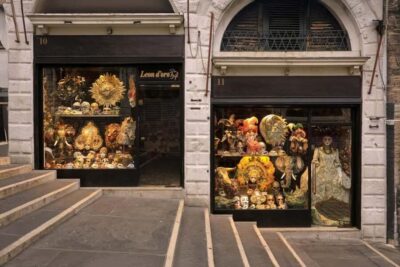 Venice: St. Mark's, Doges Palace, Rialto, and Gondola Tour - Entering St. Mark’s Basilica: skip-the-line is the real value