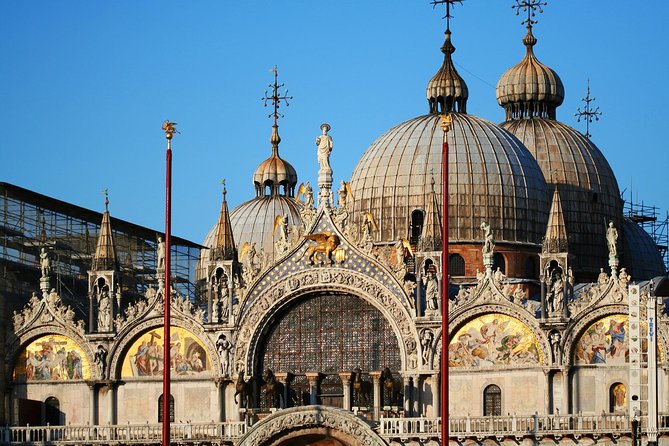 Venice Walking Tour plus Skip the Lines Doge's Palace and St Mark's Basilica Tours - A short start in the St. Mark’s zone (and why it sets you up)