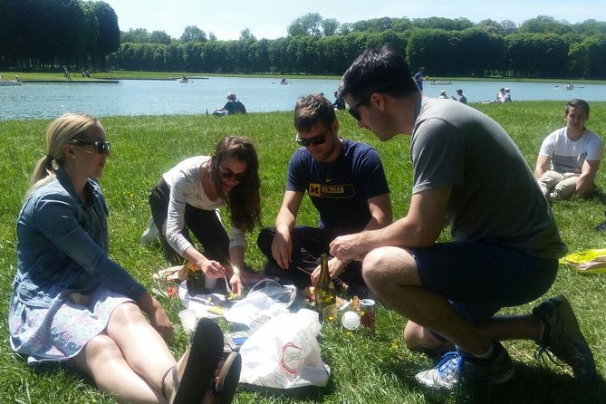 Versailles Domain Bike Tour with Palace Entry by Train from Paris - Guides and small-group pacing: why the day feels human-sized