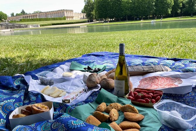 Versailles Full-Day Electric Bike Tour : Market, Picnic & Palace - Saint-Cloud Terrace Views: Quick Stops That Set the Tone