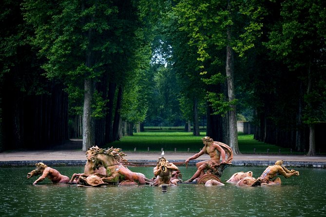 Versailles Palace and Gardens Half Day Guided Tour from Paris - From Paris by Air-Conditioned Coach: Logistics That Matter