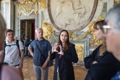 Versailles Palace and Gardens Tour by Train from Paris - The Palace of Versailles: skip the lines, then enjoy the story