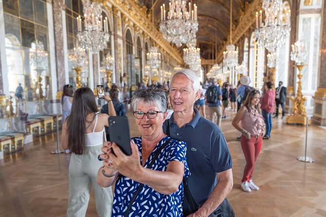 Versailles Palace and Gardens Tour by Train from Paris - The RER train ride from Paris: less stress, more time at Versailles