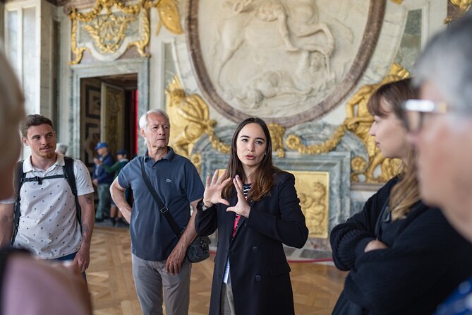 Versailles Palace and Gardens Tour by Train from Paris - The Palace of Versailles: skip the lines, then enjoy the story