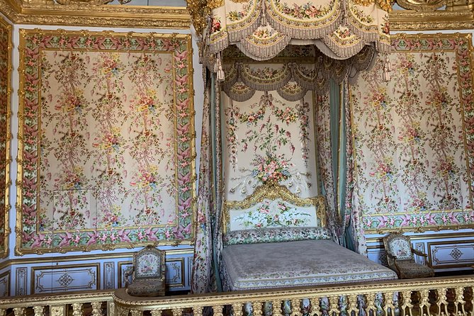 Versailles Palace and Giverny Private Guided Tour from Paris - Lunch in between: plan for your own break