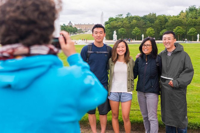 Versailles Palace Bike Tour with Market & Marie-Antoinette hamlet - Gare Saint-Lazare to Versailles: the easy start that matters