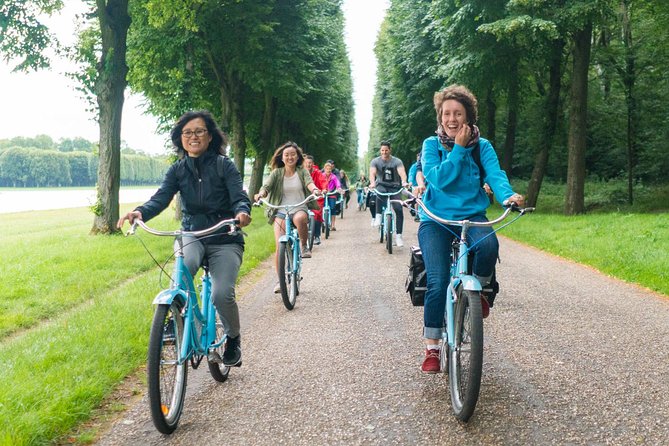 Versailles Palace Bike Tour with Market & Marie-Antoinette hamlet - Grand Trianon and Petit Trianon: two exits from court etiquette