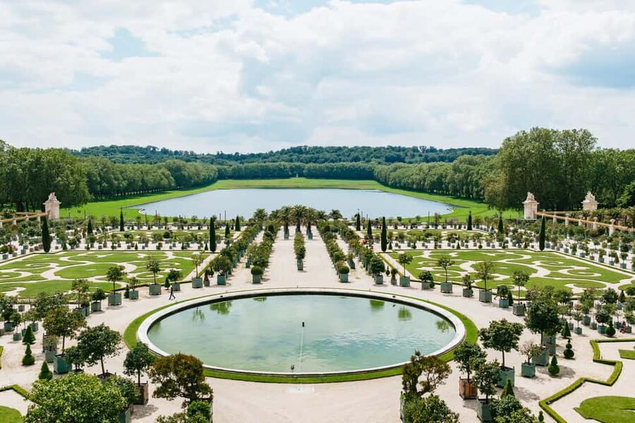 Versailles: Palace, Gardens & Marie Antoinette’s Estate Tour - The lunch/break window: how to use the 1.5 hours best