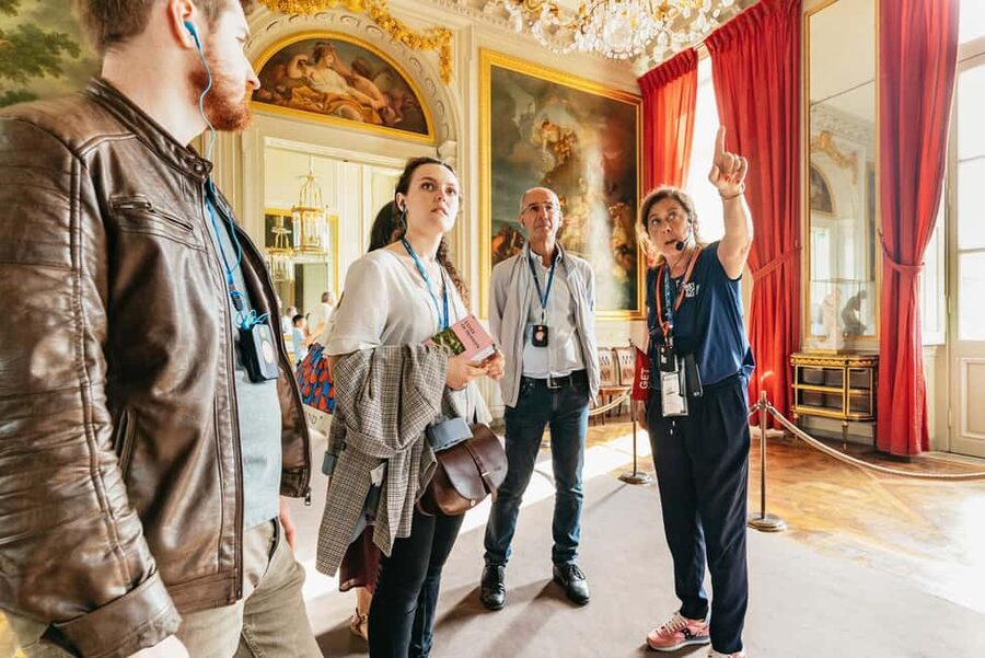 Versailles: Palace, Gardens & Queen’s Estate Guided Tour - Entering Versailles Fast: Priority Access That Actually Matters