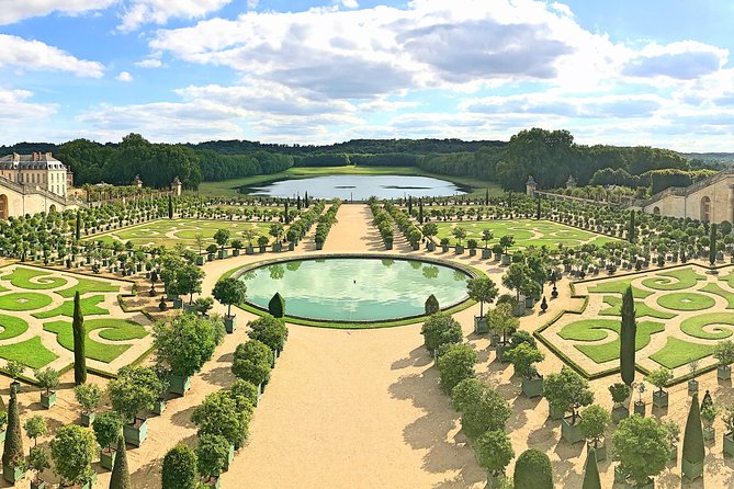Versailles Palace & Gardens Tour with Transport from Paris - Stop 4: Jardins du Château de Versailles and day-specific shows