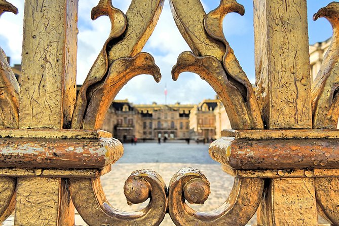 Versailles Palace & Gardens Tour with Transport from Paris - Price and logistics: what $115.69 really buys you