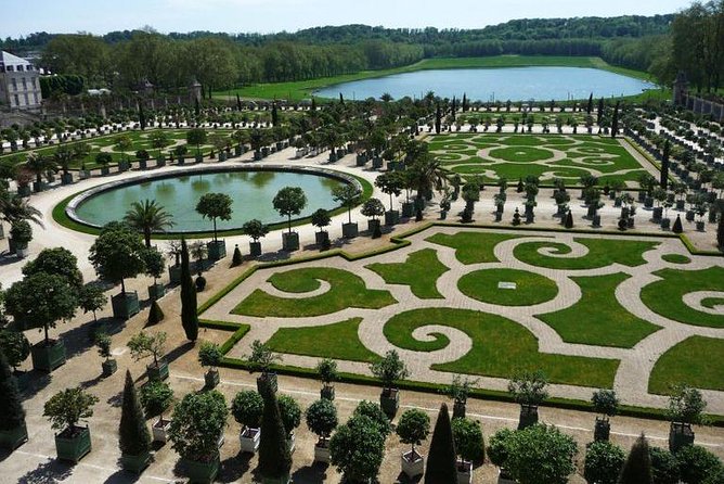 Versailles Palace Guided Day Tour and Trianon from Paris - Price and value: is $157.09 per person a fair deal?
