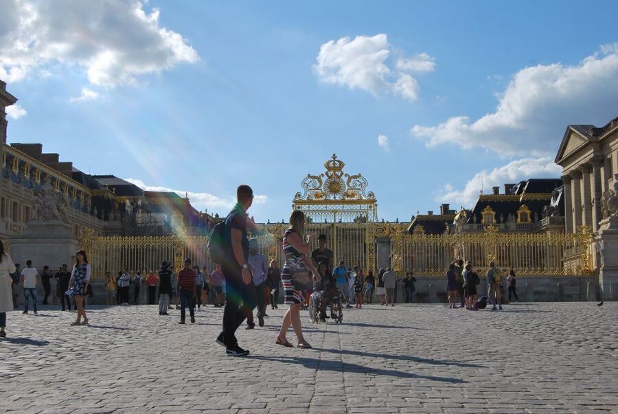 Versailles: Palace Guided Tour with Skip-the-Line Ticket - Practical day tips: what to bring and what to avoid