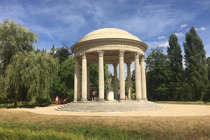 Versailles Palace & Marie-Antoinette's Estate Private Guided Tour with Lunch - Grand Trianon: Louis XIV’s escape from the crowds