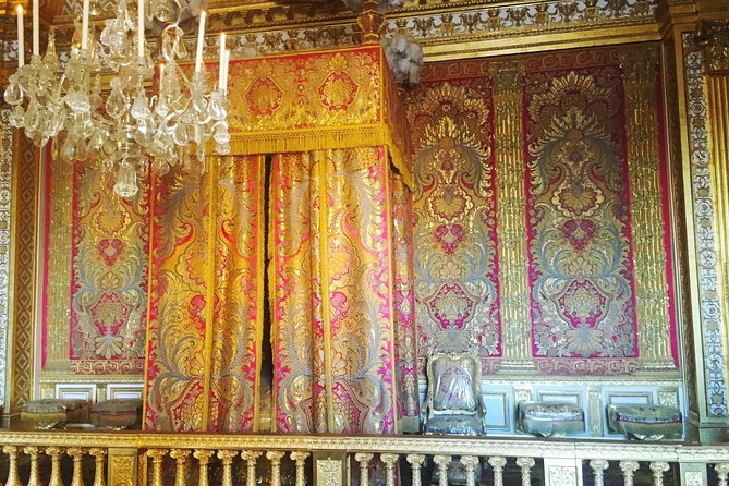 Versailles Palace Private Tailored Guided Tour With Hotel Pickup - Gardens of Versailles: 45 minutes of fresh air and fountain spotting