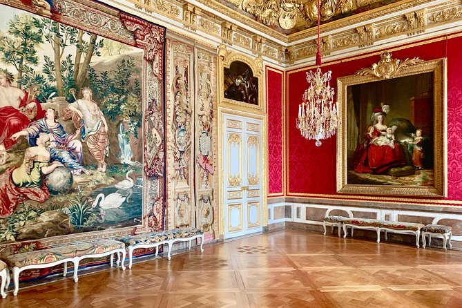 Versailles Palace Private Tailored Guided Tour With Hotel Pickup - What to pack and how to plan for a fast, focused palace day