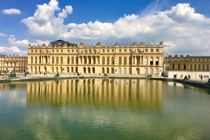 Versailles Palace Private Tailored Guided Tour With Hotel Pickup - Entering Versailles Palace: how the State Apartments of Louis XIV land in 1 hour